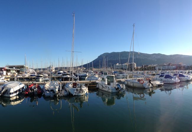 Appartement in Denia - Apartamento en planta baja frente a la piscina y en primera linea de playa Appartement in Denia - Apartamento en planta baja frente a la piscina y en primera linea de playa