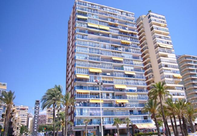 Appartement in Benidorm - LAS PALMERAS (2 SLAAPKAMER) - 6 PAX