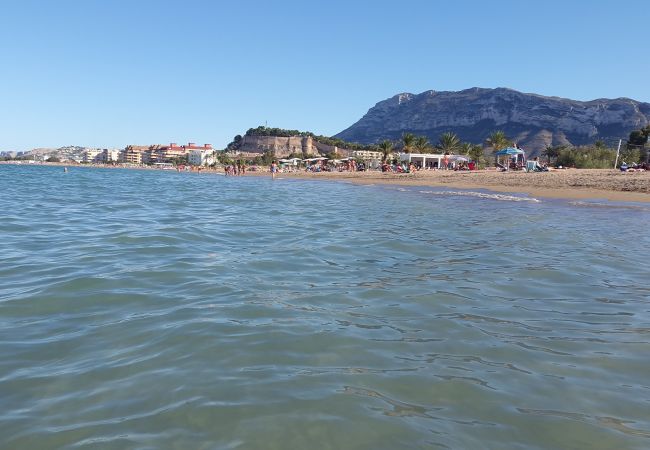 Appartement in Denia - Apartamento frente a la playa muy cerca de Denia