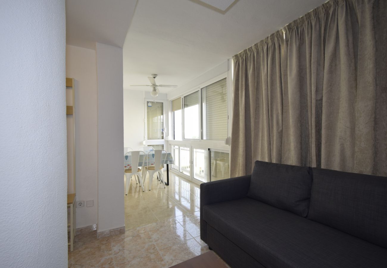 Appartement in Benidorm - MAR Y VENT  2D (4 BEDROOMS)