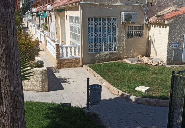 Rijhuis in Benidorm - LA SIESTA (2 SLAAPKAMMER) Rijhuis in Benidorm - LA SIESTA (2 SLAAPKAMMER)