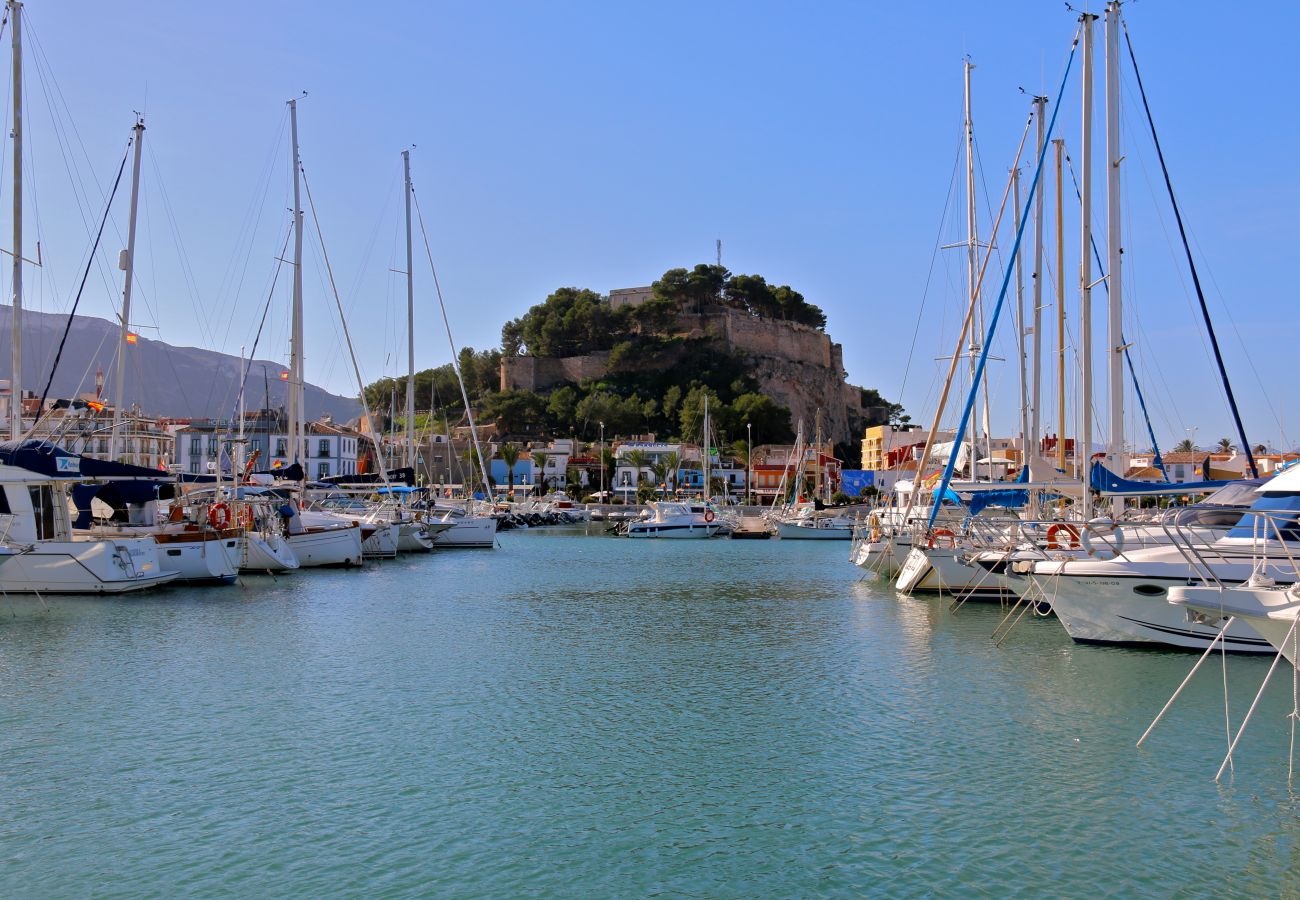 Appartement à Denia - Appartement spacieux dans l'urbanisation avec piscine et parking