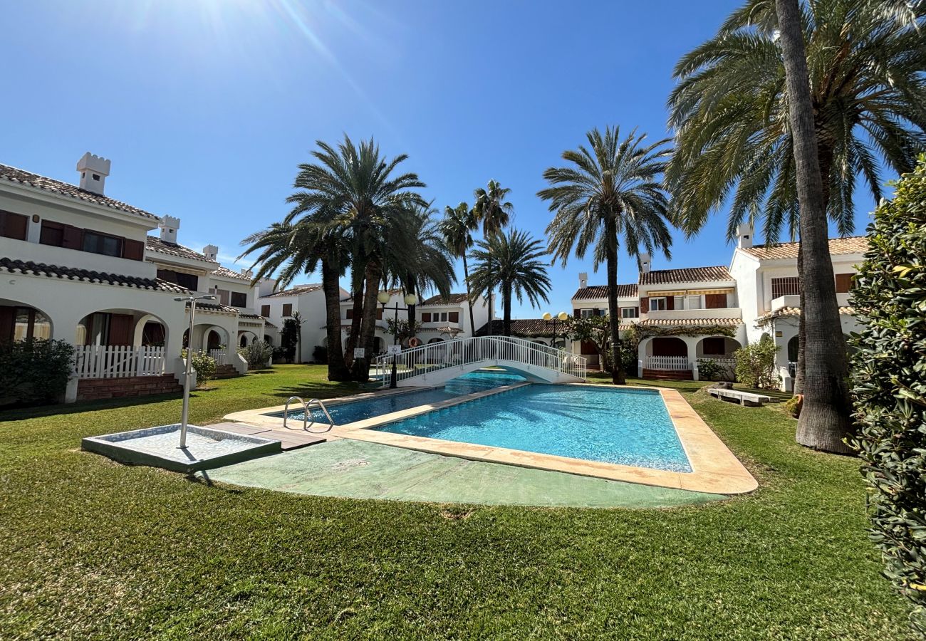 Appartement à Denia - Bungalow mitoyen à L'Escala avec piscine idéal pour les familles