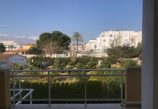 Appartement à Denia - Appartement idéal pour les familles avec aire de jeux, piscine et jardin