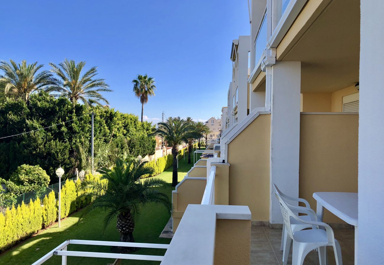 Appartement à Denia - Appartement idéal pour les familles avec aire de jeux, piscine et jardin