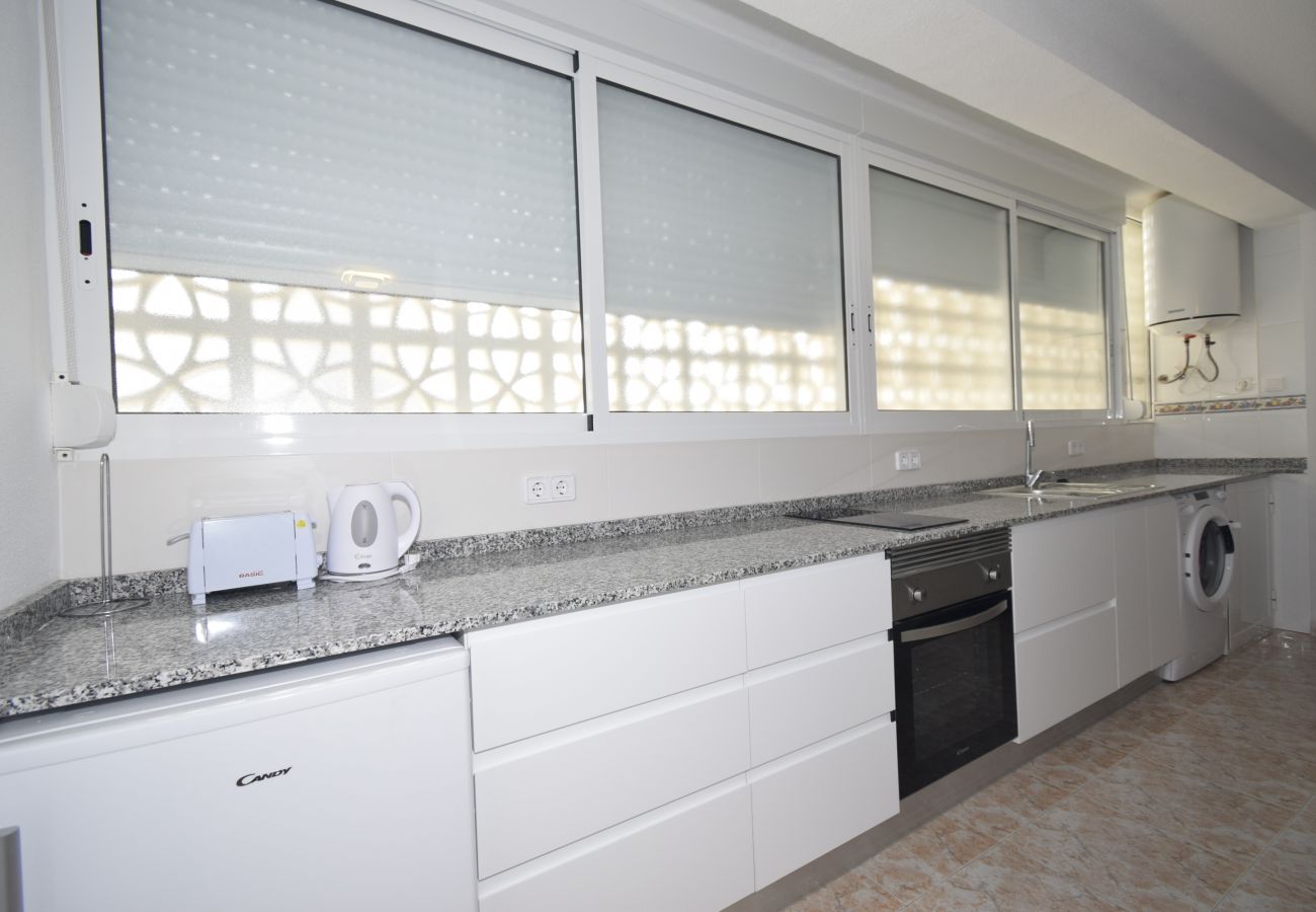 Appartement à Benidorm - MAR Y VENT  2D (4 CHAMBRES)