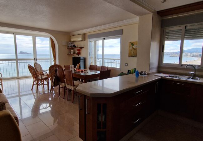 Appartement à Benidorm - MAR Y VENT - VUE SUR MER (3 CHAMBRES) Appartement à Benidorm - MAR Y VENT - VUE SUR MER (3 CHAMBRES)