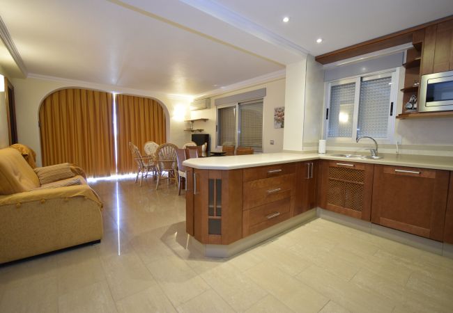 Appartement à Benidorm - MAR Y VENT - VUE SUR MER (3 CHAMBRES) Appartement à Benidorm - MAR Y VENT - VUE SUR MER (3 CHAMBRES)