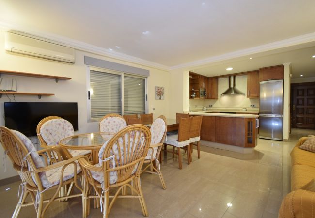 Appartement à Benidorm - MAR Y VENT - VUE SUR MER (3 CHAMBRES) Appartement à Benidorm - MAR Y VENT - VUE SUR MER (3 CHAMBRES)