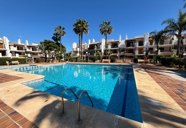 Appartamento a Denia - Apartamento en planta baja frente a la piscina y en primera linea de playa