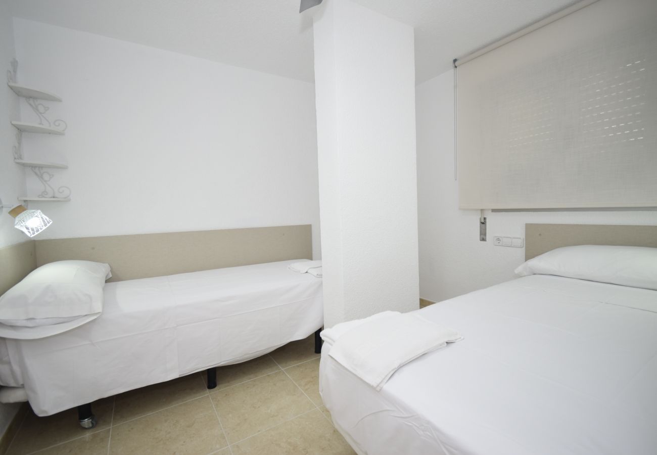 Apartamento em Benidorm - MAR Y VENT  2D (4 QUARTOS)