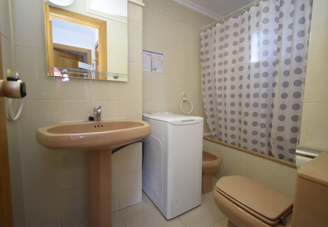 Apartamento em Benidorm - CASTELMAR ( 2 QUARTOS) Apartamento em Benidorm - CASTELMAR ( 2 QUARTOS)