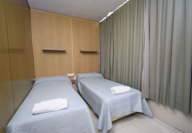 Apartamento em Benidorm - CASTELMAR ( 2 QUARTOS) Apartamento em Benidorm - CASTELMAR ( 2 QUARTOS)