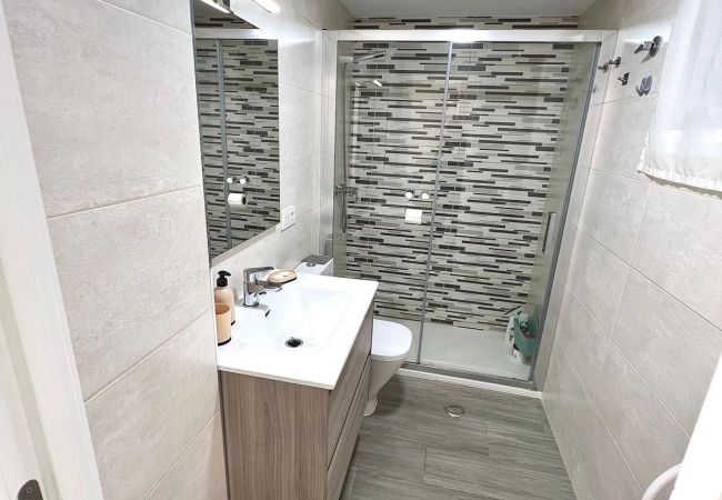 Apartamento em Benidorm - DON PACO (2 QUARTOS) - 4 pessoas Apartamento em Benidorm - DON PACO (2 QUARTOS) - 4 pessoas