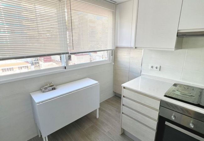 Apartamento em Benidorm - DON PACO (2 QUARTOS) - 4 pessoas Apartamento em Benidorm - DON PACO (2 QUARTOS) - 4 pessoas