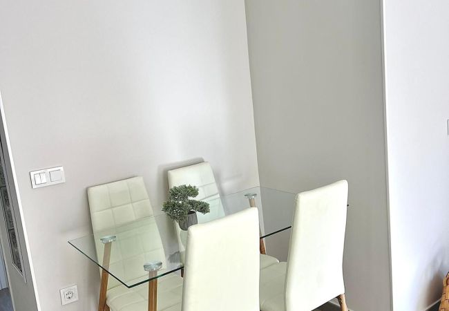 Apartamento em Benidorm - DON PACO (2 QUARTOS) - 4 pessoas Apartamento em Benidorm - DON PACO (2 QUARTOS) - 4 pessoas