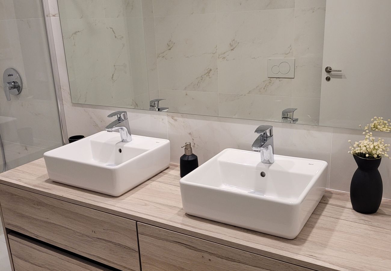 Apartamento em Benidorm - BENIDORM BEACH (2 QUARTOS) - 4 pessoas