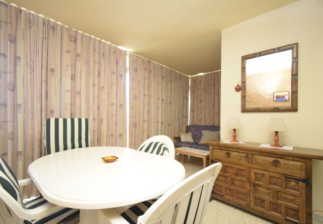 Apartamento em Benidorm - CACHIRULO (2 QUARTOS) Apartamento em Benidorm - CACHIRULO (2 QUARTOS)