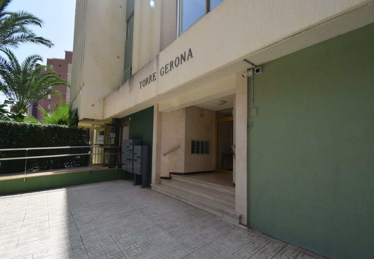Apartamento em Benidorm - TORRE GERONA ( 2 QUARTOS) - 5 PAX
