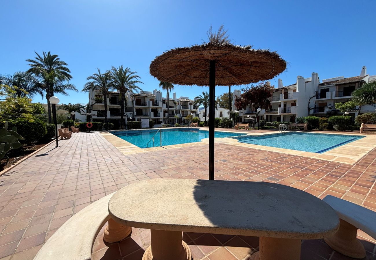 Apartment in Denia - Apartment on the ground floor facing the pool and on the beachfront