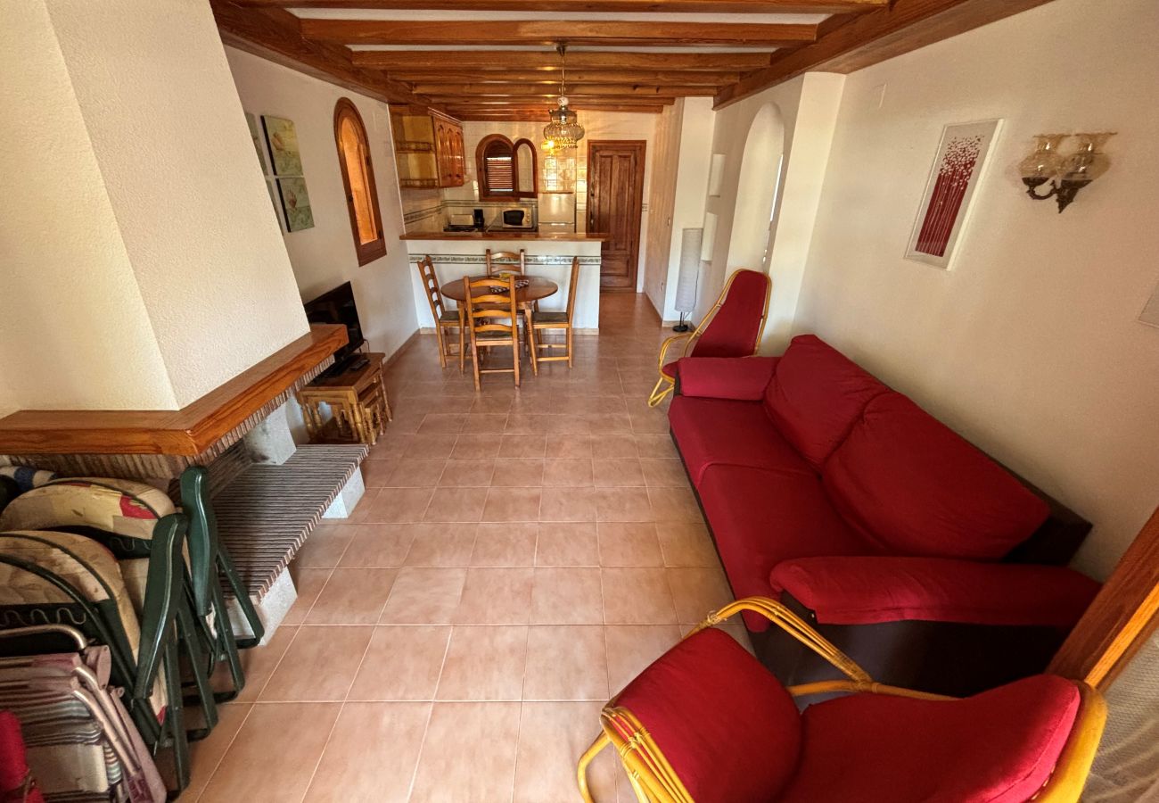 Apartment in Denia - Apartment on the ground floor facing the pool and on the beachfront