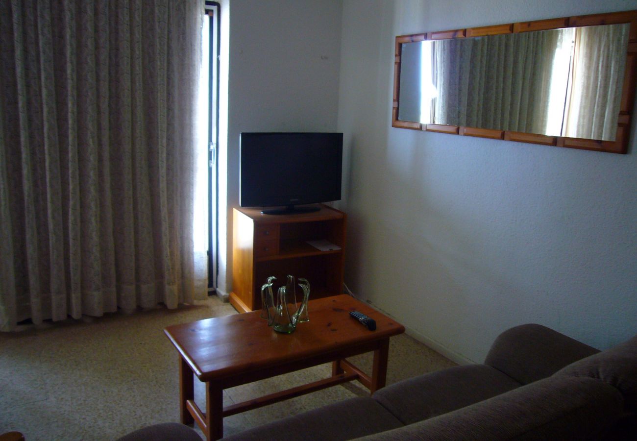 Apartment in Benidorm - MAR Y VENT (4 BEDROOMS)