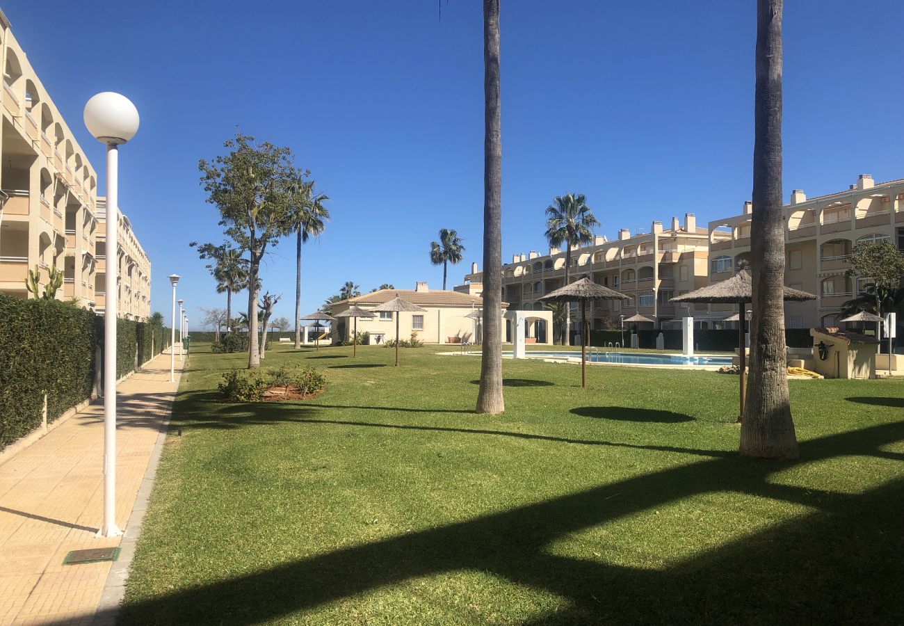 Apartment in Denia - Bahia de Denia beachfront apartment