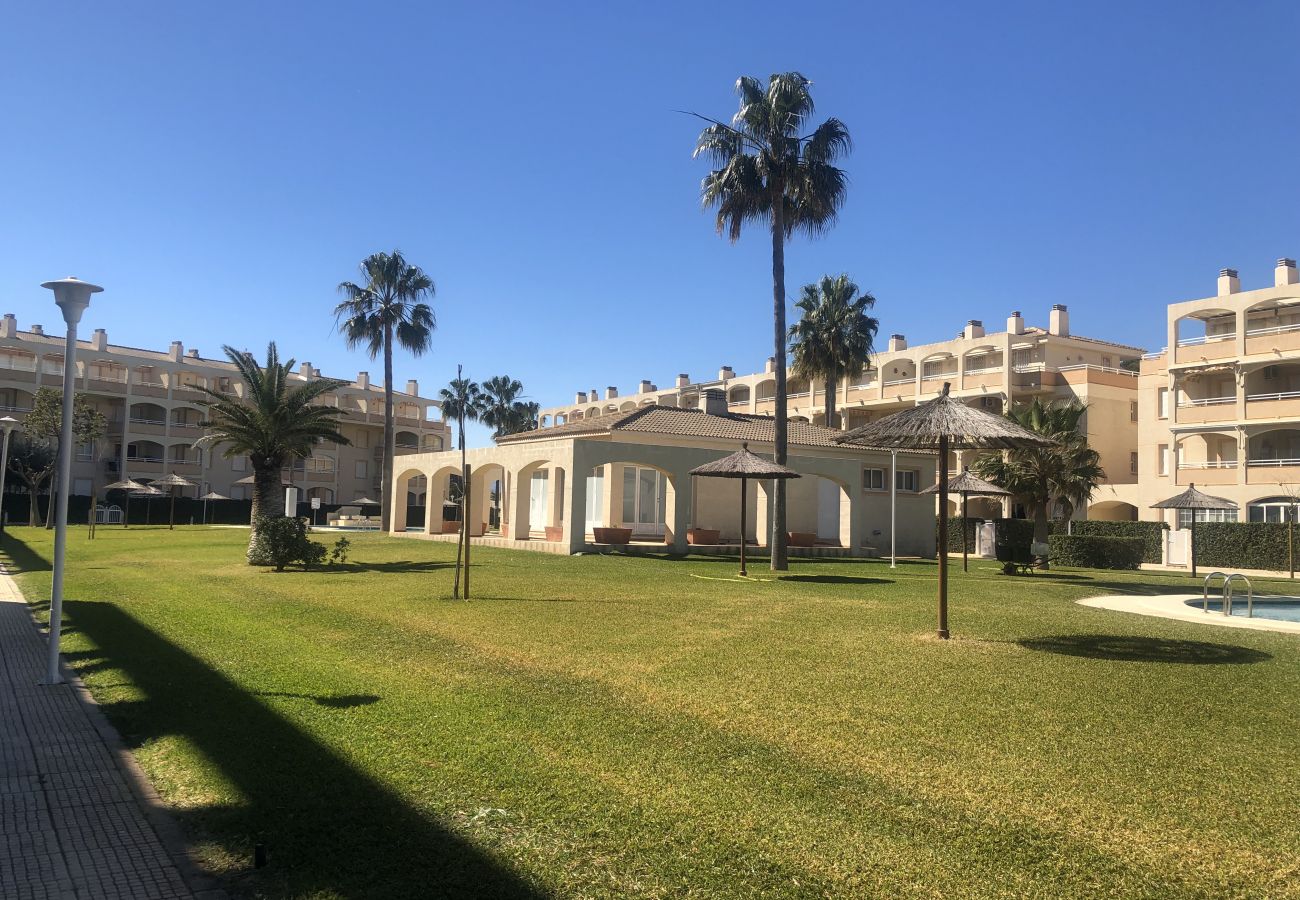 Apartment in Denia - Bahia de Denia beachfront apartment