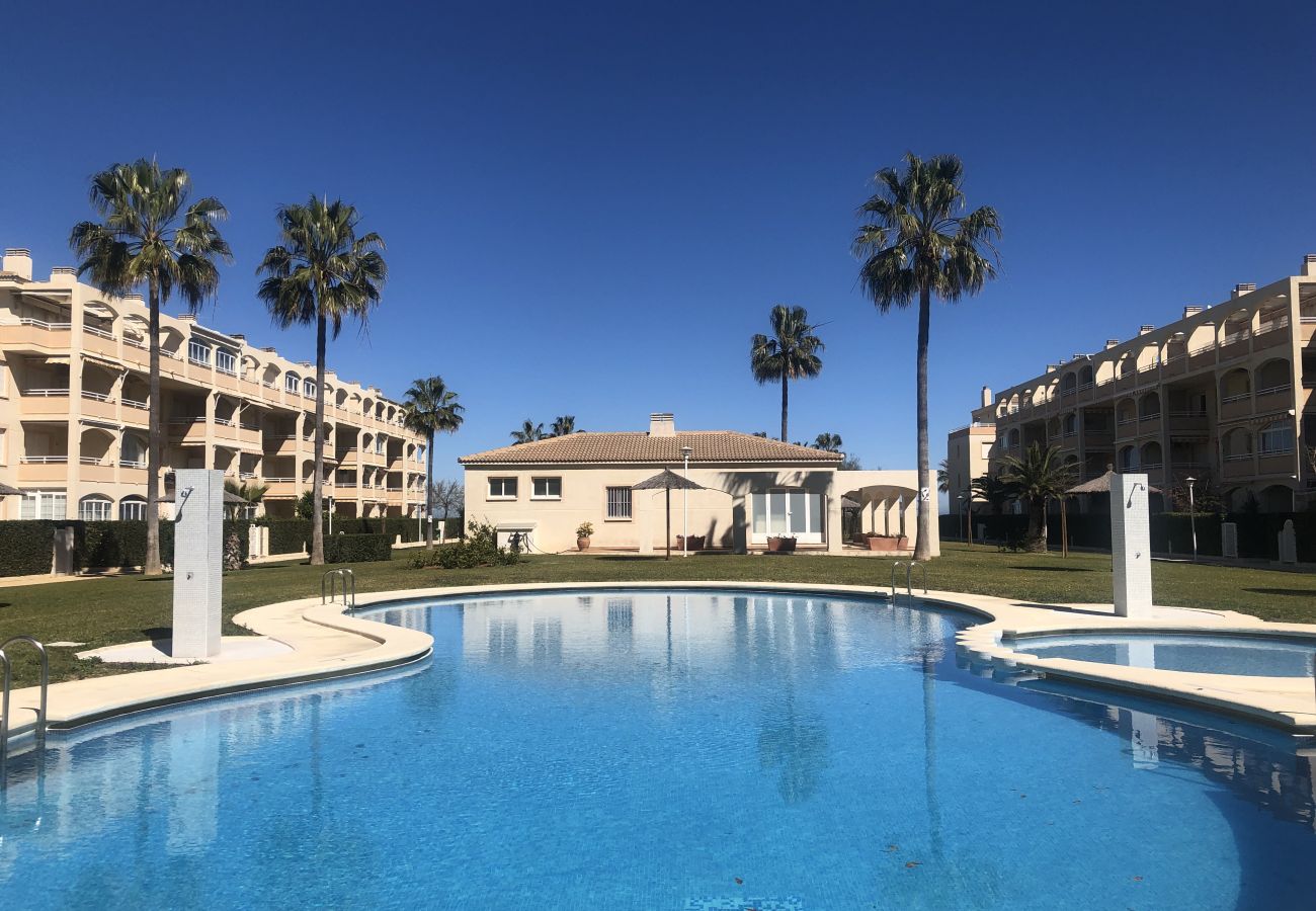 Apartment in Denia - Bahia de Denia beachfront apartment