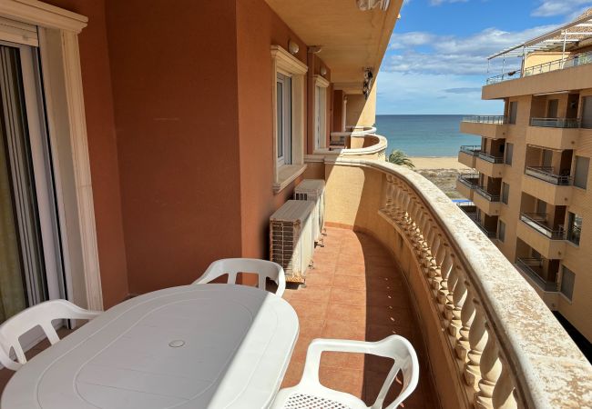  in Denia - Beachfront apartment very close to Denia