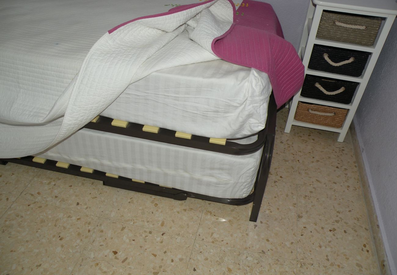 Apartment in Benidorm - EDEN PARK - 5 beds (2 BEDROOMS)