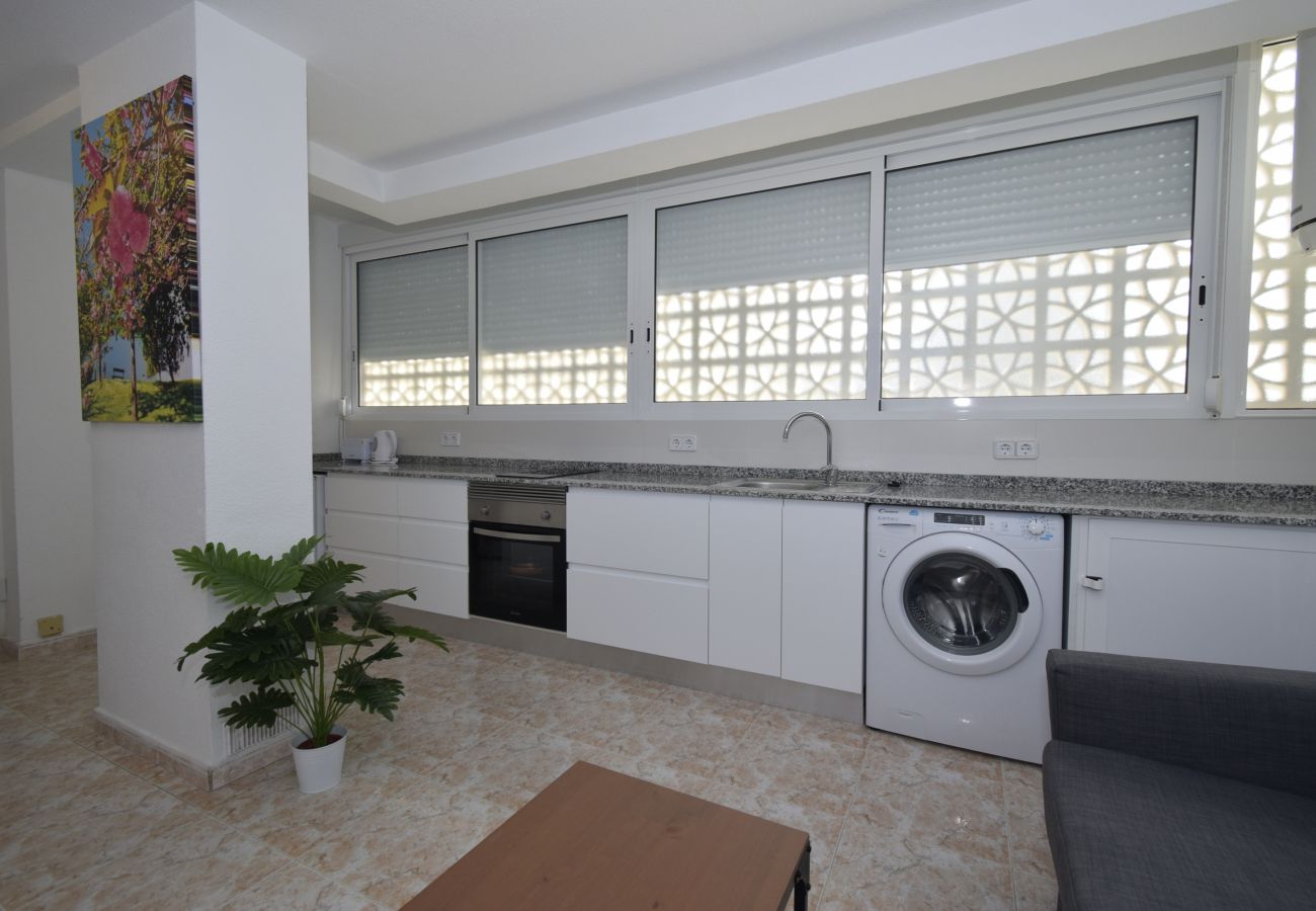 Apartment in Benidorm - MAR Y VENT  2D (4 BEDROOMS)