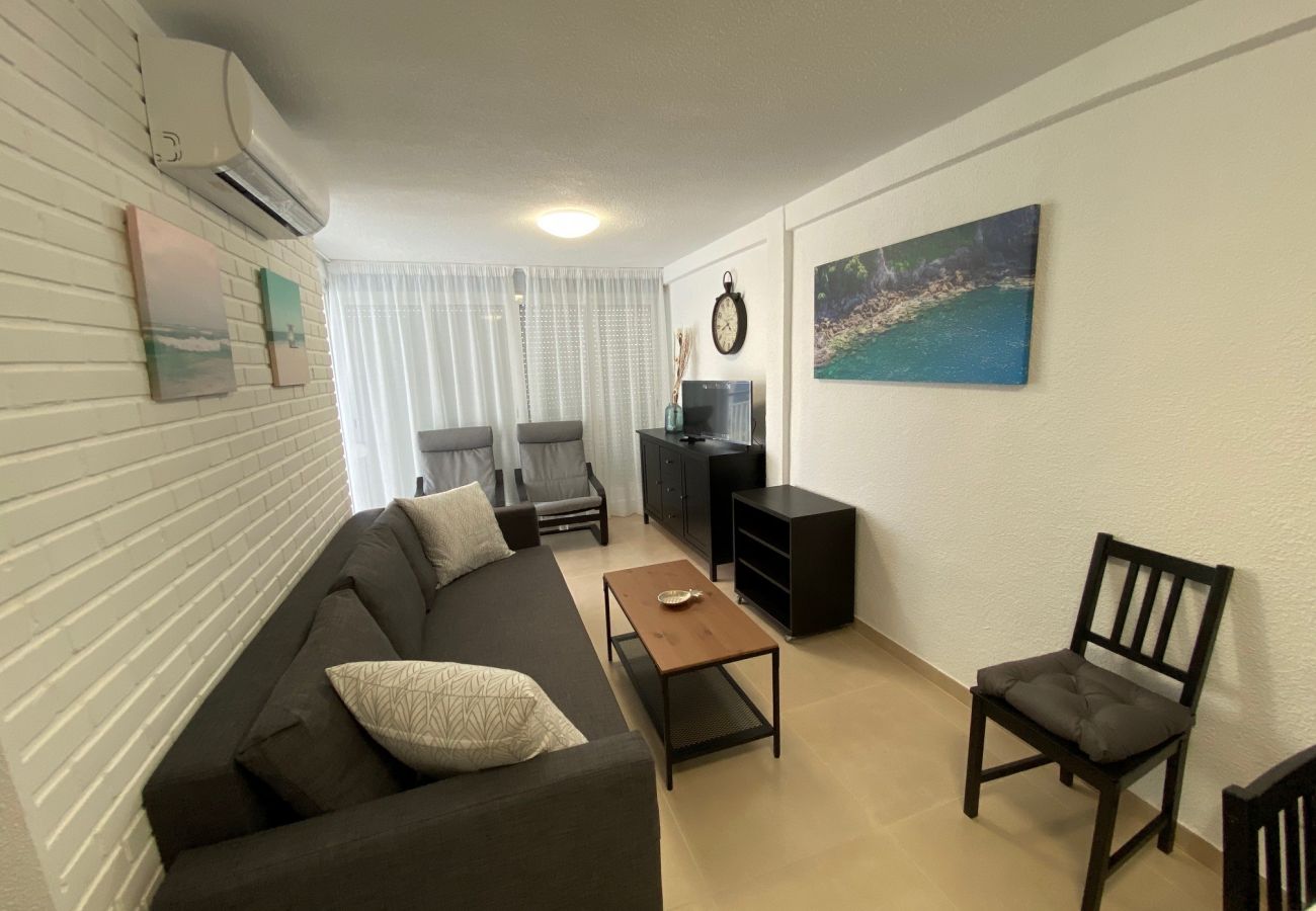 Apartment in Benidorm - MAR BLAU (3 BEDROOMS)