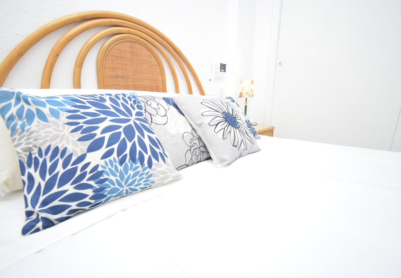 Apartment in Cala de Finestrat - MARINA BAIXA (2 BEDROOMS)