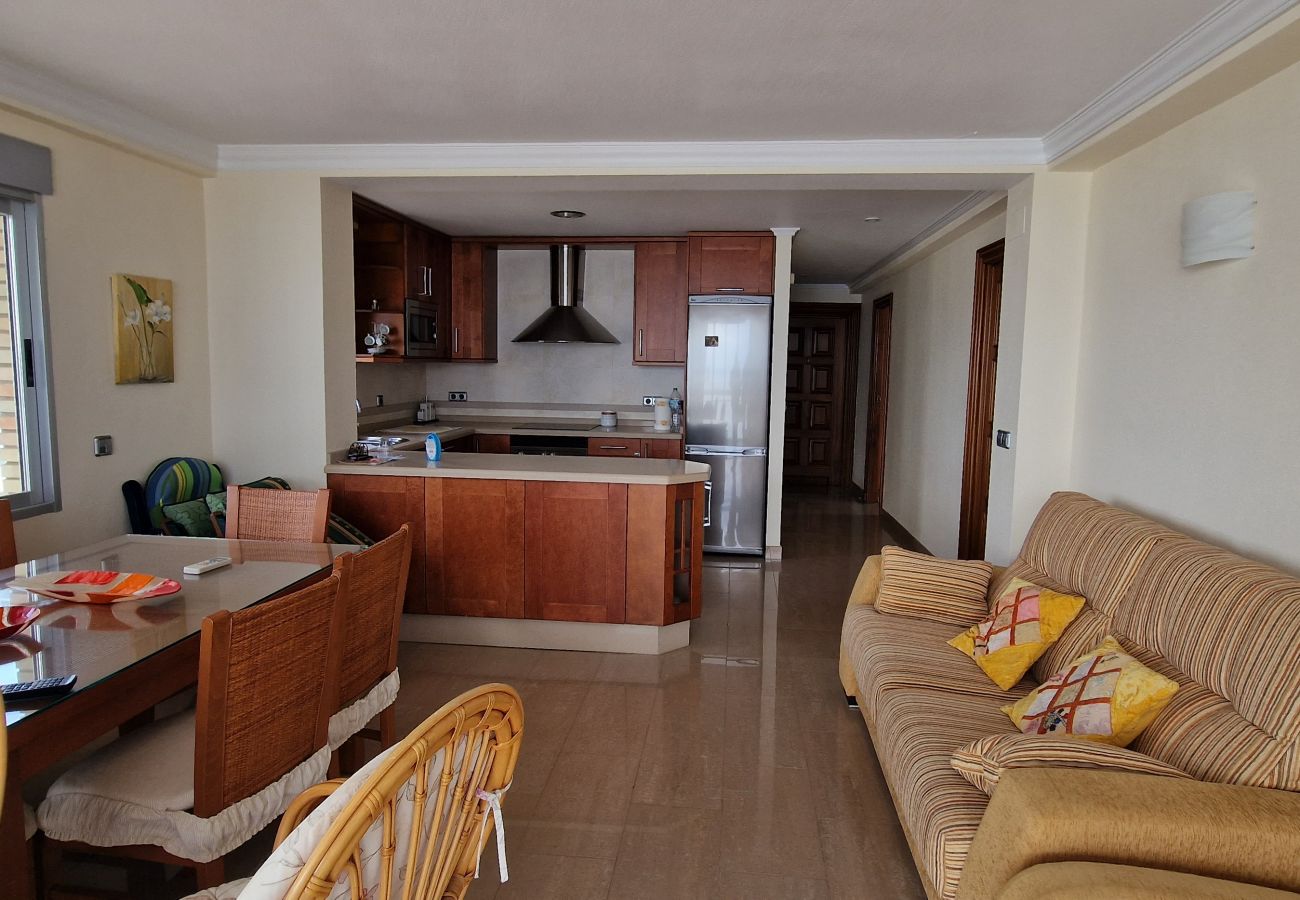 Apartment in Benidorm - MAR Y VENT - SEA VIEW (3 BEDROOMS)