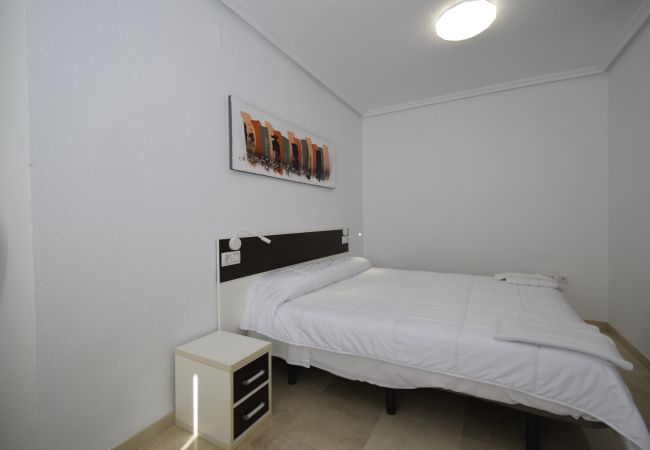 Apartment in Benidorm - PINTOR ROSALES  (3 BEDROOMS)